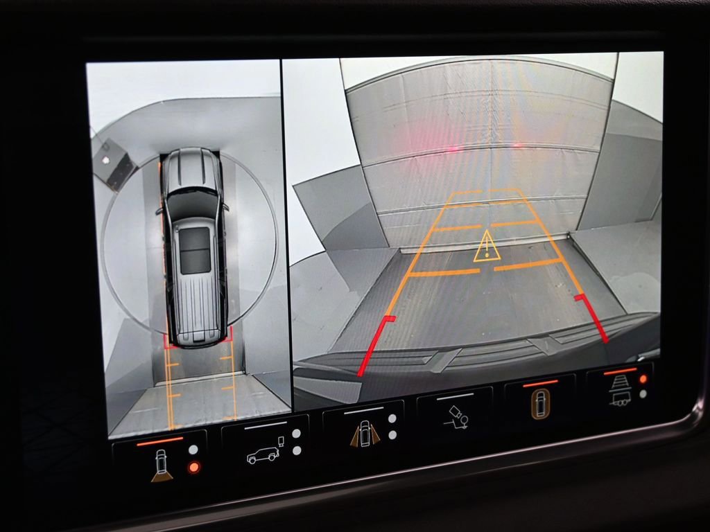 Used 2023 GMC Yukon Denali Ultimate image 44