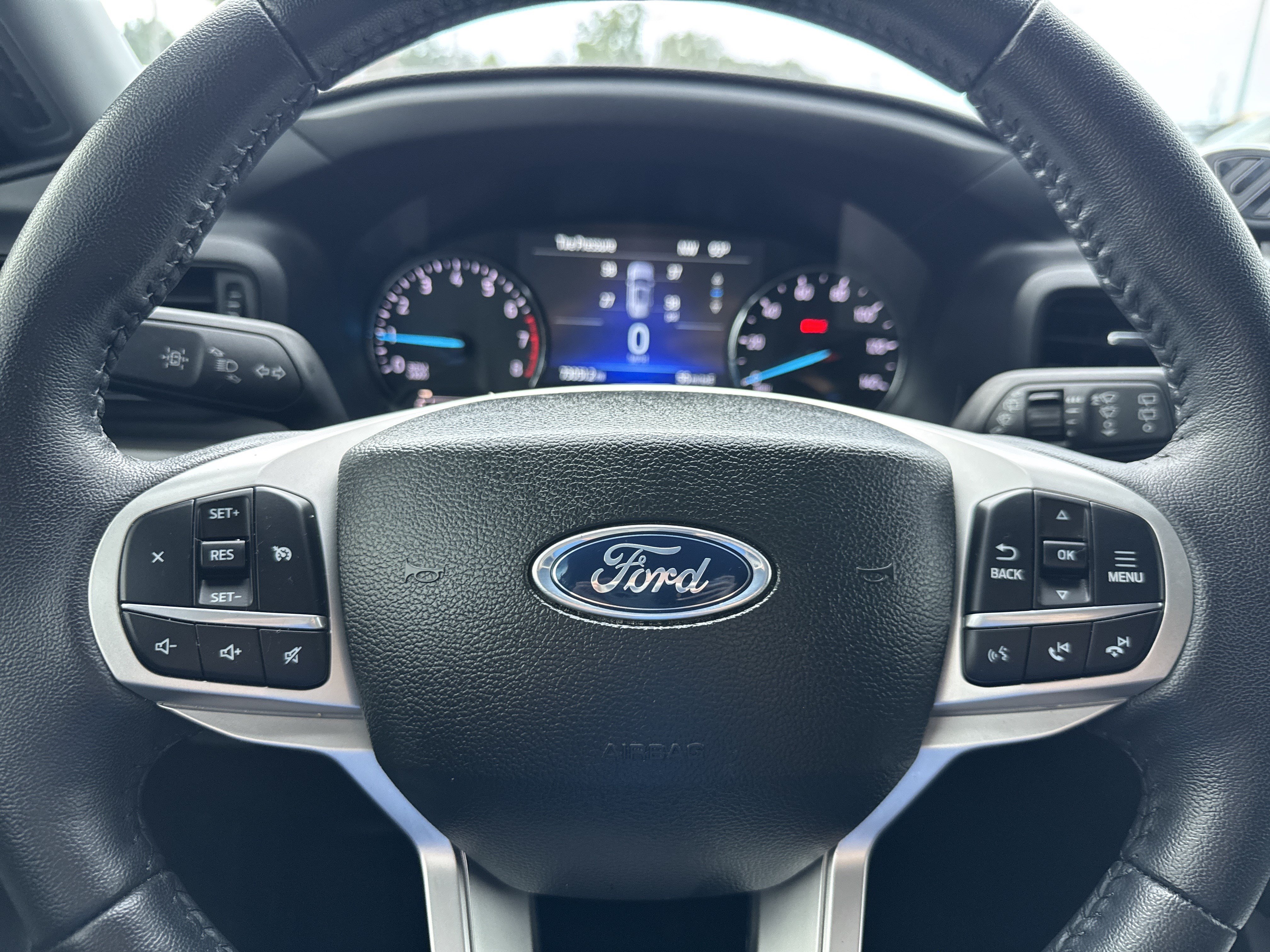 Certified 2023 Ford Explorer XLT AWD/4WD image 15