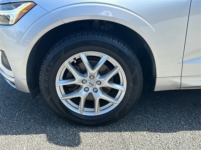 Used 2019 Volvo XC60 T5 Momentum image 11