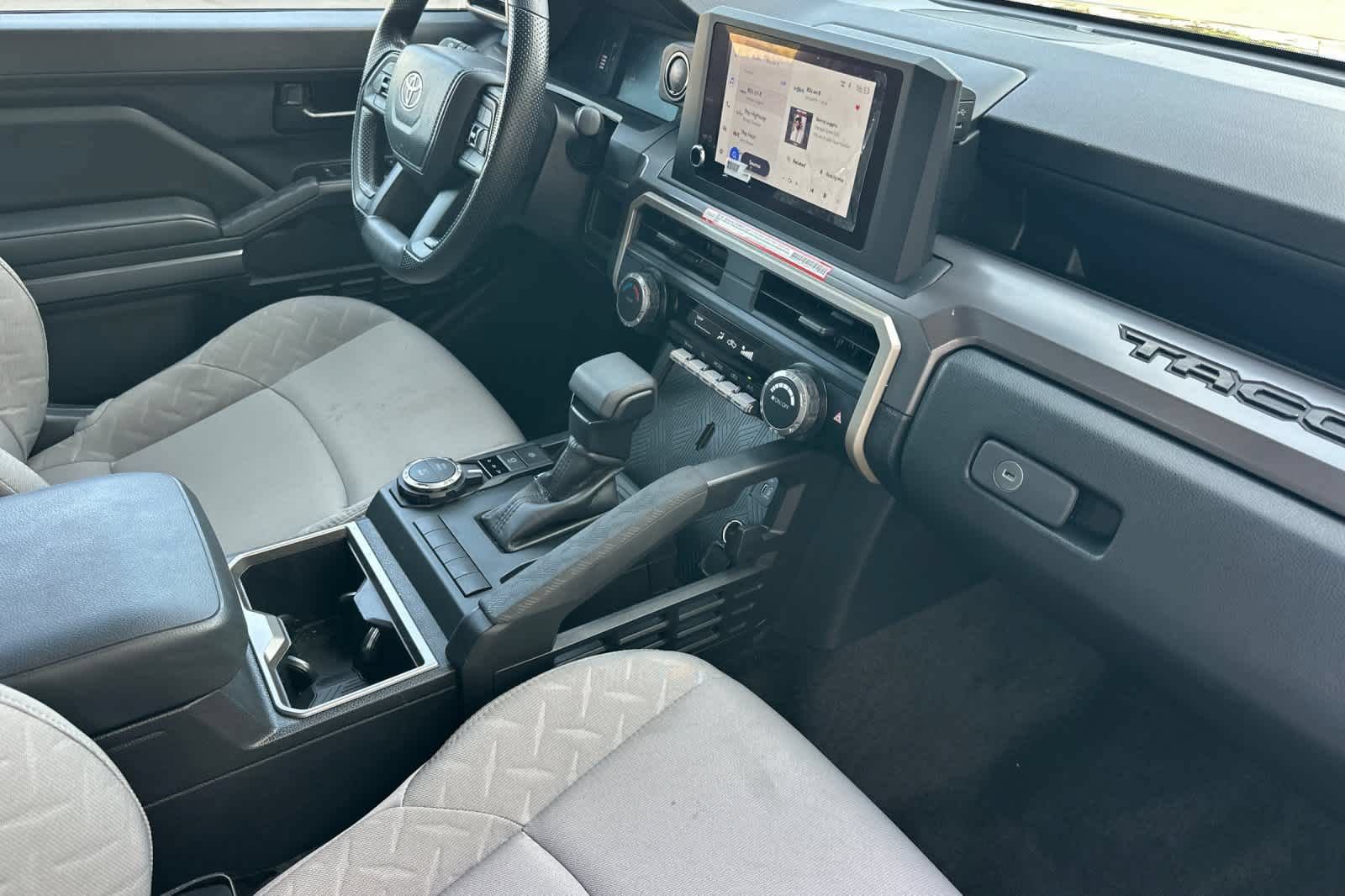 Used 2026 Toyota Tacoma SR5 AWD/4WD image 16