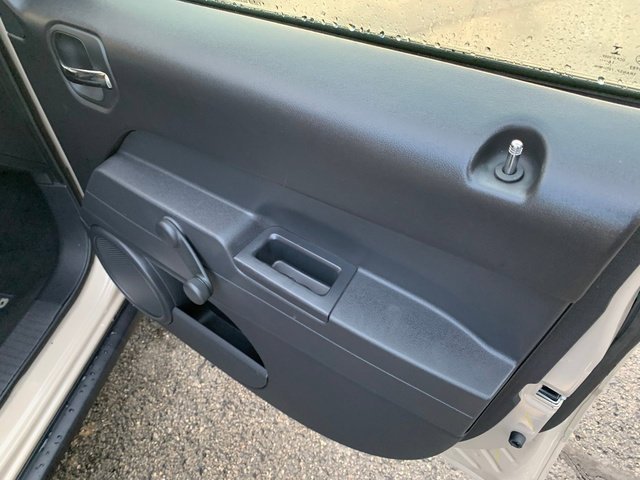 Used 2017 Jeep Patriot Sport FWD image 14