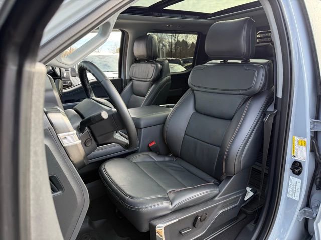 Certified 2024 Ford F350 Lariat w/ Lariat Ultimate Package image 13