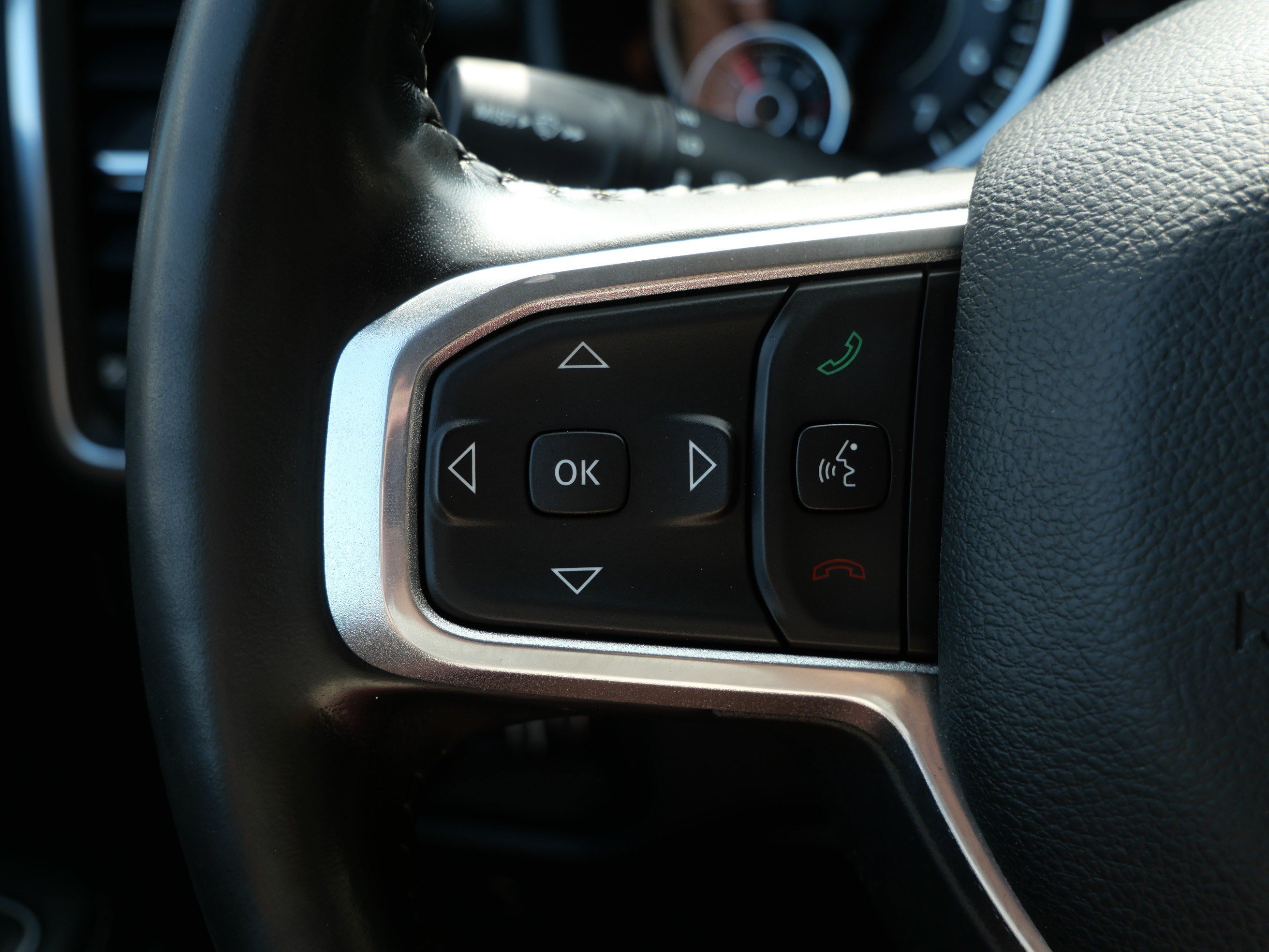 Used 2021 RAM 1500 Laramie AWD/4WD image 28