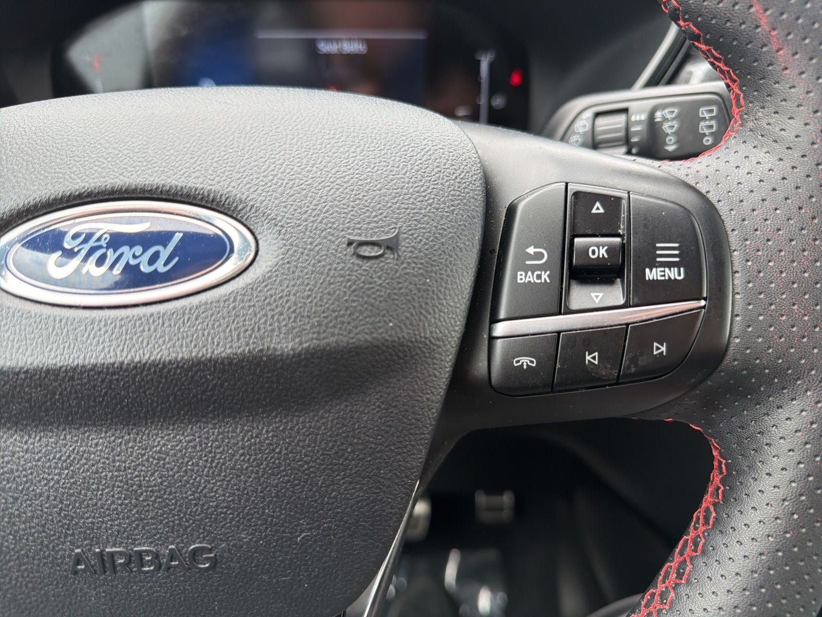 Certified 2023 Ford Escape ST-Line w/ Tech Pack #1 AWD/4WD image 24