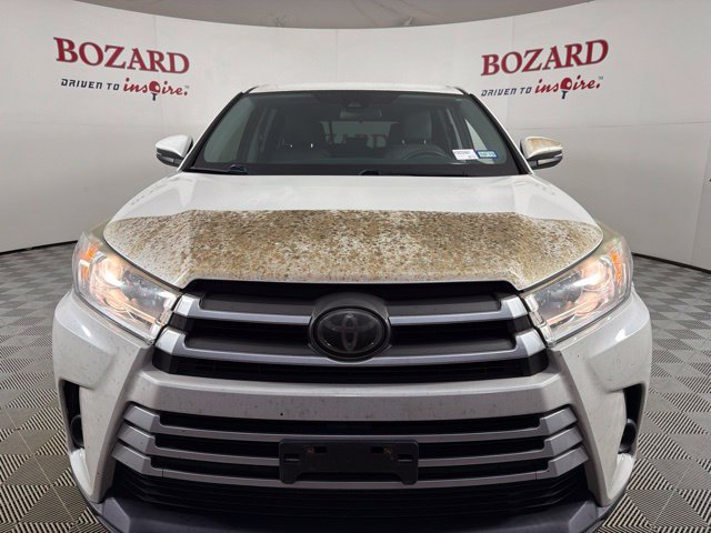 Used 2017 Toyota Highlander LE FWD image 5