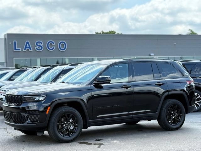Used 2025 Jeep Grand Cherokee Altitude AWD/4WD 360° Tour