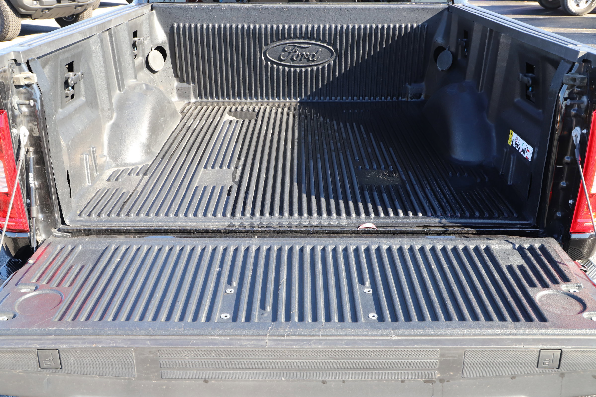 Certified 2022 Ford F150 XLT w/ Equipment Group 301A Mid image 8