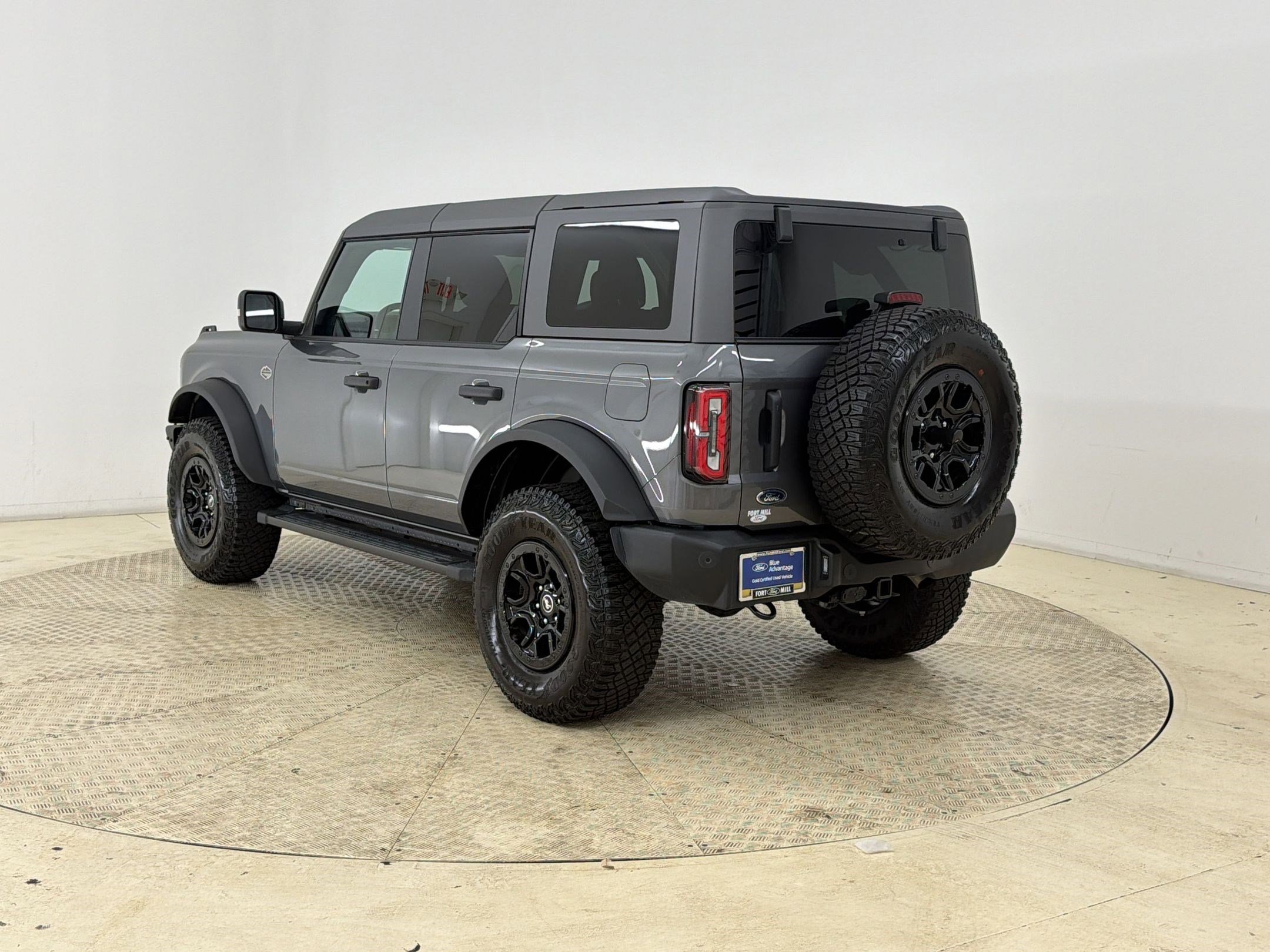 Certified 2024 Ford Bronco Wildtrak AWD/4WD image 3