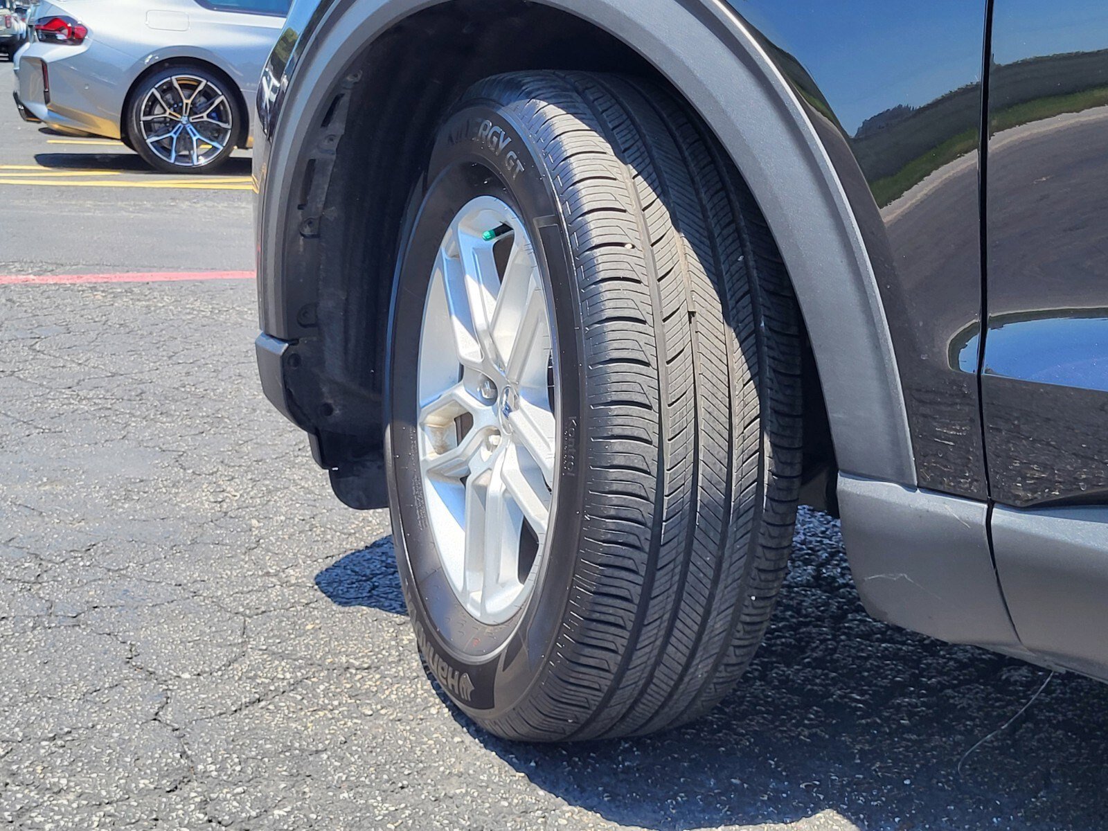 Certified 2025 Ford Explorer Active RWD image 34
