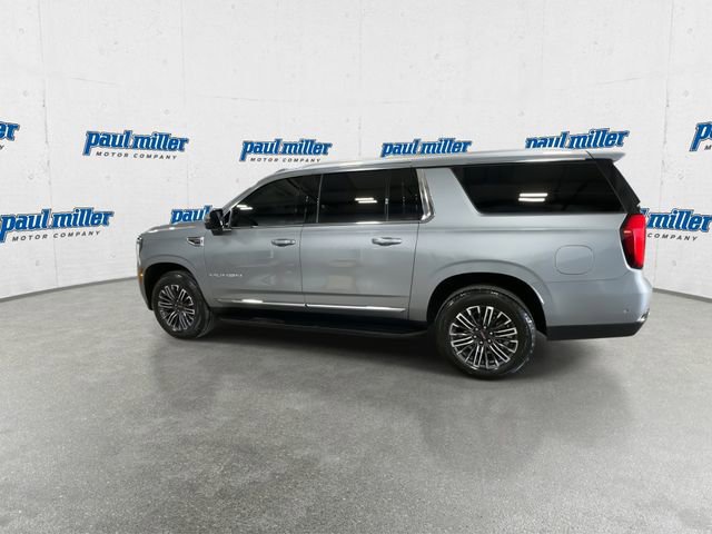 Used 2025 GMC Yukon XL Elevation w/ Elevation Premium Package image 5