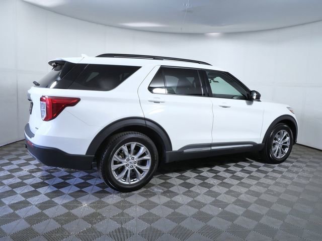 Certified 2023 Ford Explorer XLT w/ Equipment Group 202A AWD/4WD image 8