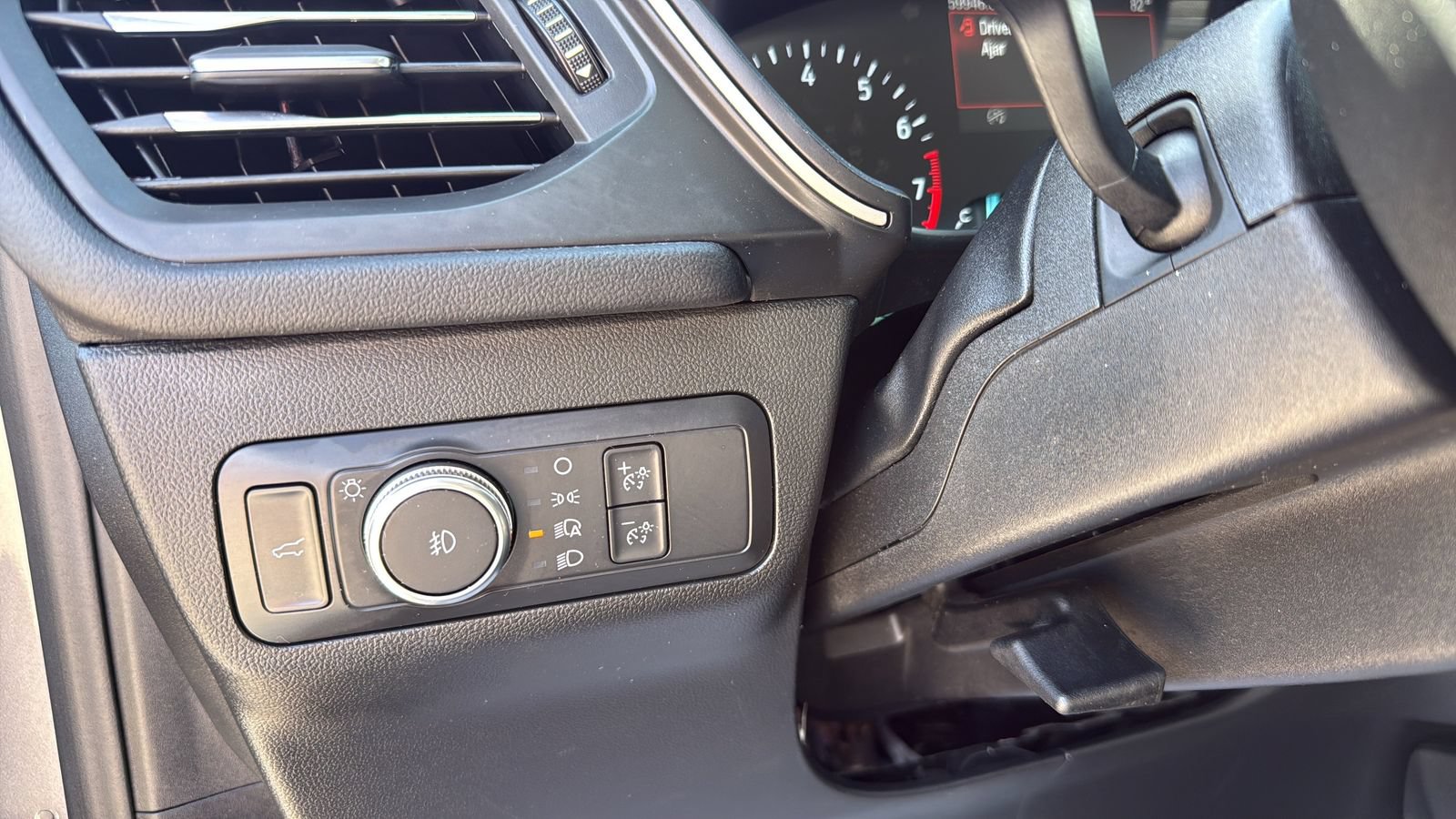 Certified 2021 Ford Escape SEL AWD/4WD image 17