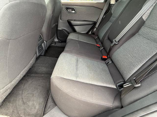 Used 2023 Nissan Rogue SV AWD/4WD image 11