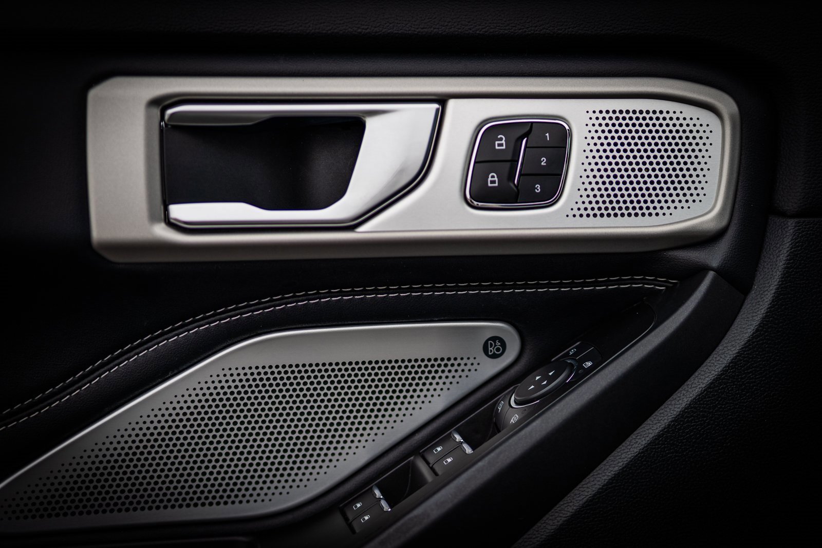 Certified 2020 Ford Explorer ST w/ Premium Technology Package image 35