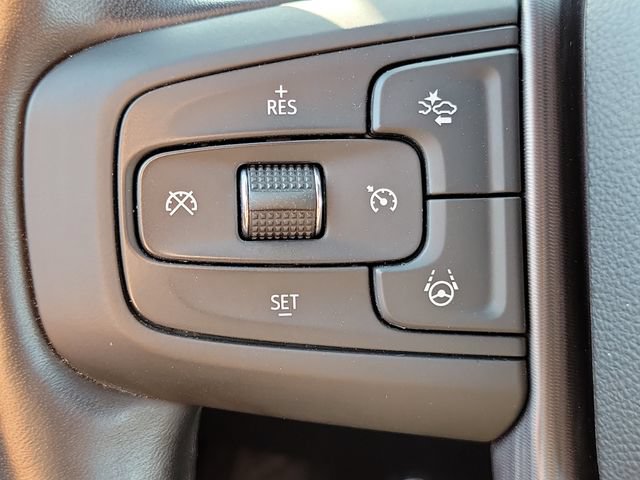 Used 2023 GMC Yukon XL Denali Ultimate AWD/4WD image 10