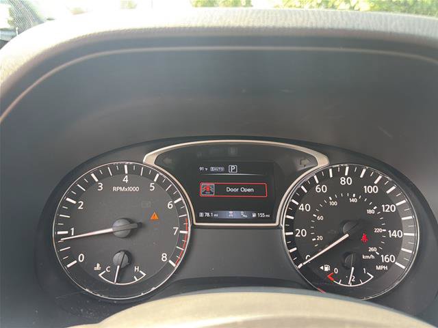 Used 2018 Nissan Pathfinder Platinum AWD/4WD image 6