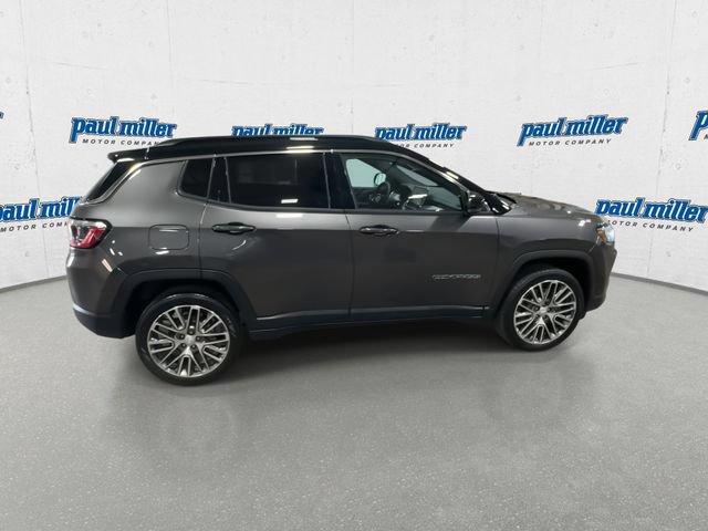 Used 2023 Jeep Compass Limited w/ Elite Group AWD/4WD image 13