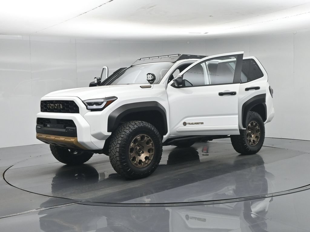 Used 2025 Toyota 4Runner Trailhunter AWD/4WD image 36