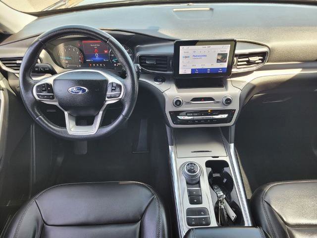 Certified 2022 Ford Explorer XLT w/ Equipment Group 202A image 11