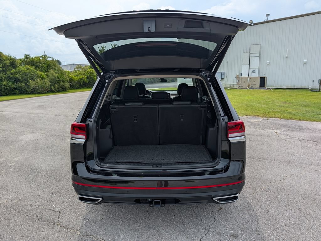 Used 2025 Volkswagen Atlas SEL AWD/4WD image 29