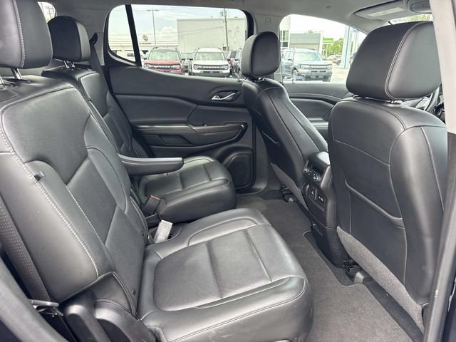 Used 2022 GMC Acadia SLT w/ Technology Package AWD/4WD image 10