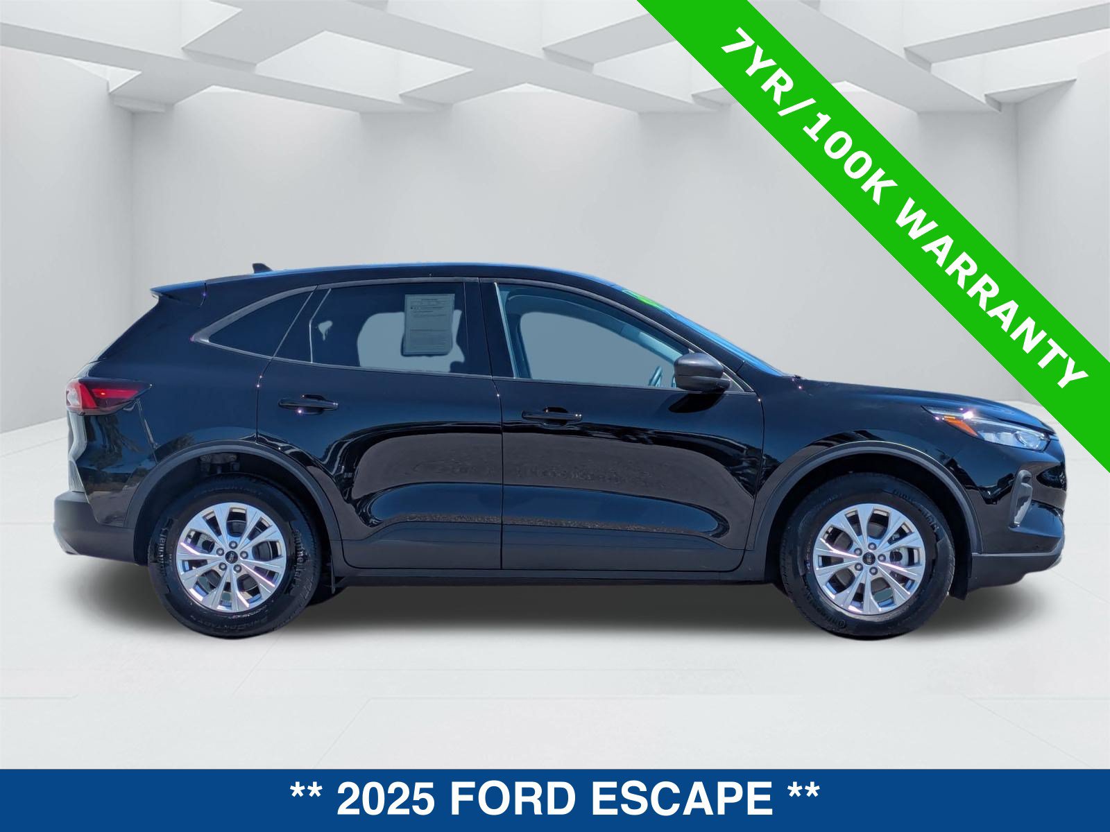 Certified 2025 Ford Escape Active AWD/4WD image 4