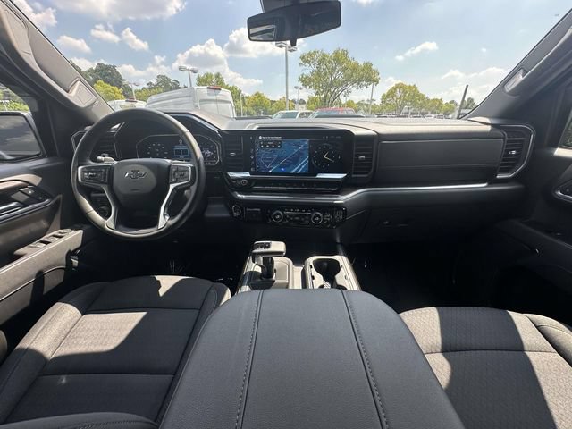 Used 2025 Chevrolet Silverado 1500 LT Trail Boss w/ Dark Appearance Package AWD/4WD image 36