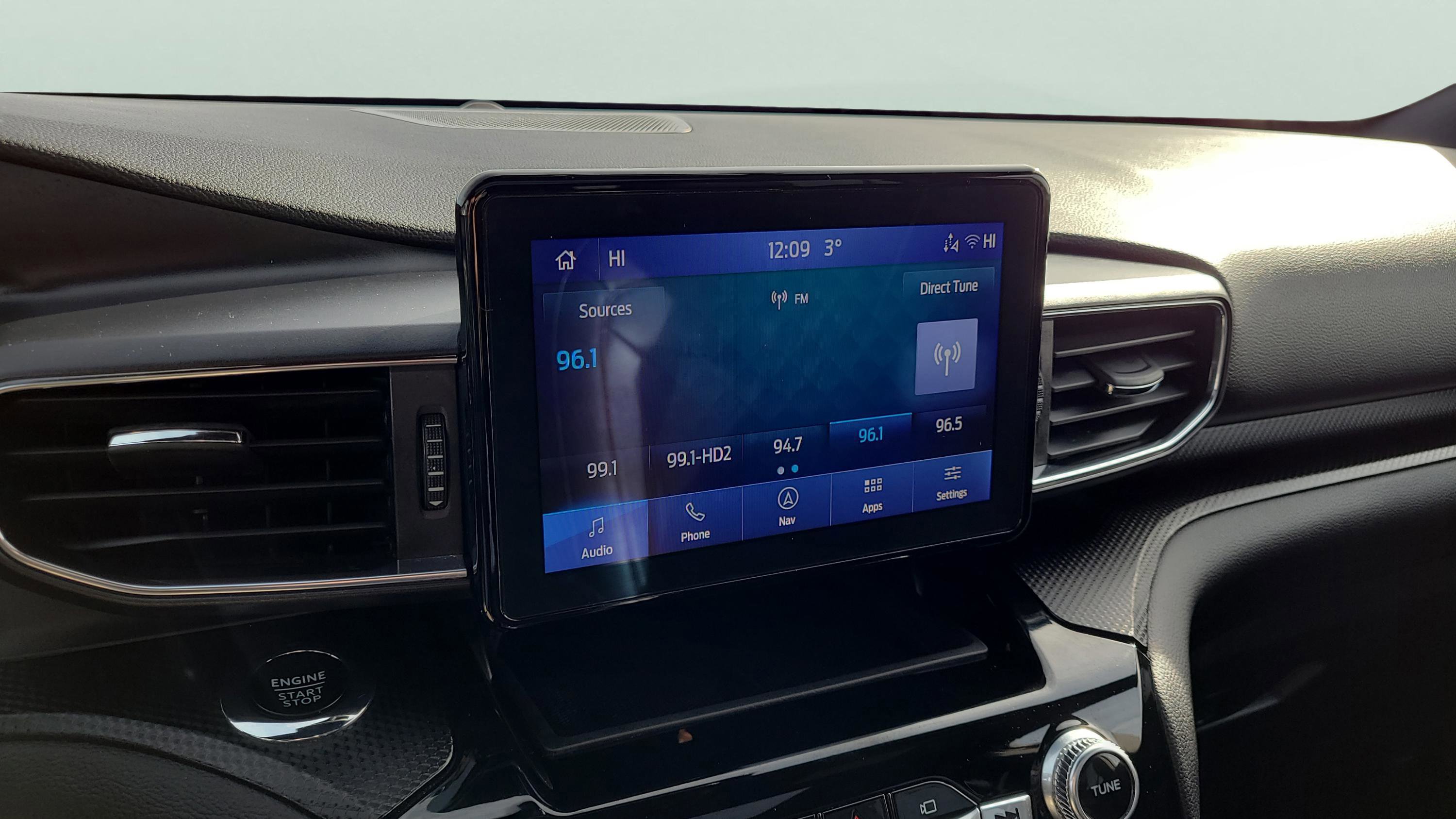 Certified 2023 Ford Explorer ST-Line w/ Class IV Trailer Tow Package image 19