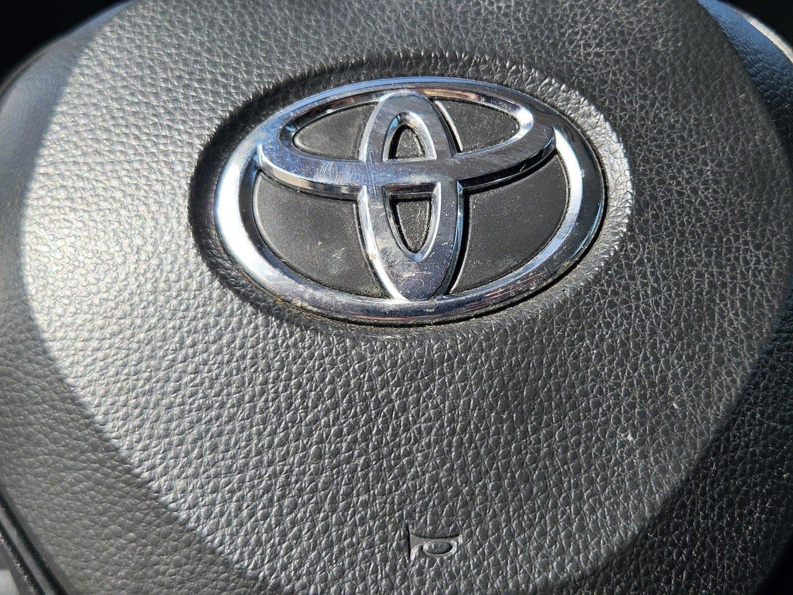 Used 2025 Toyota Corolla LE FWD image 17