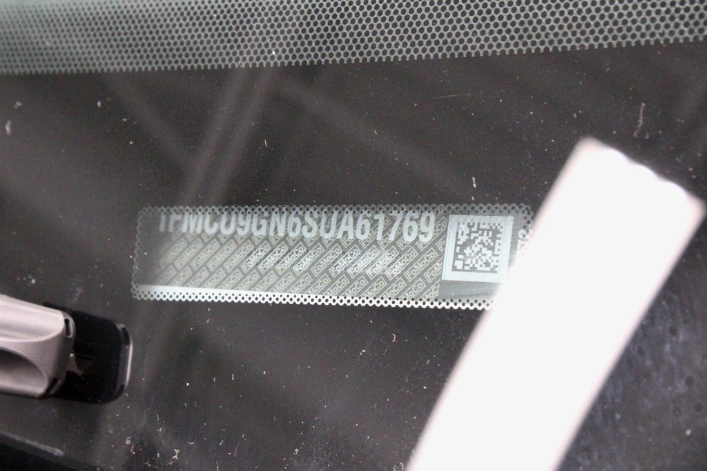 Certified 2025 Ford Escape Active image 31