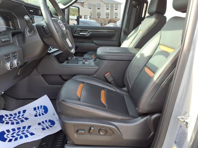 Used 2025 GMC Sierra 2500 AT4 w/ AT4 Premium Plus Package AWD/4WD image 9