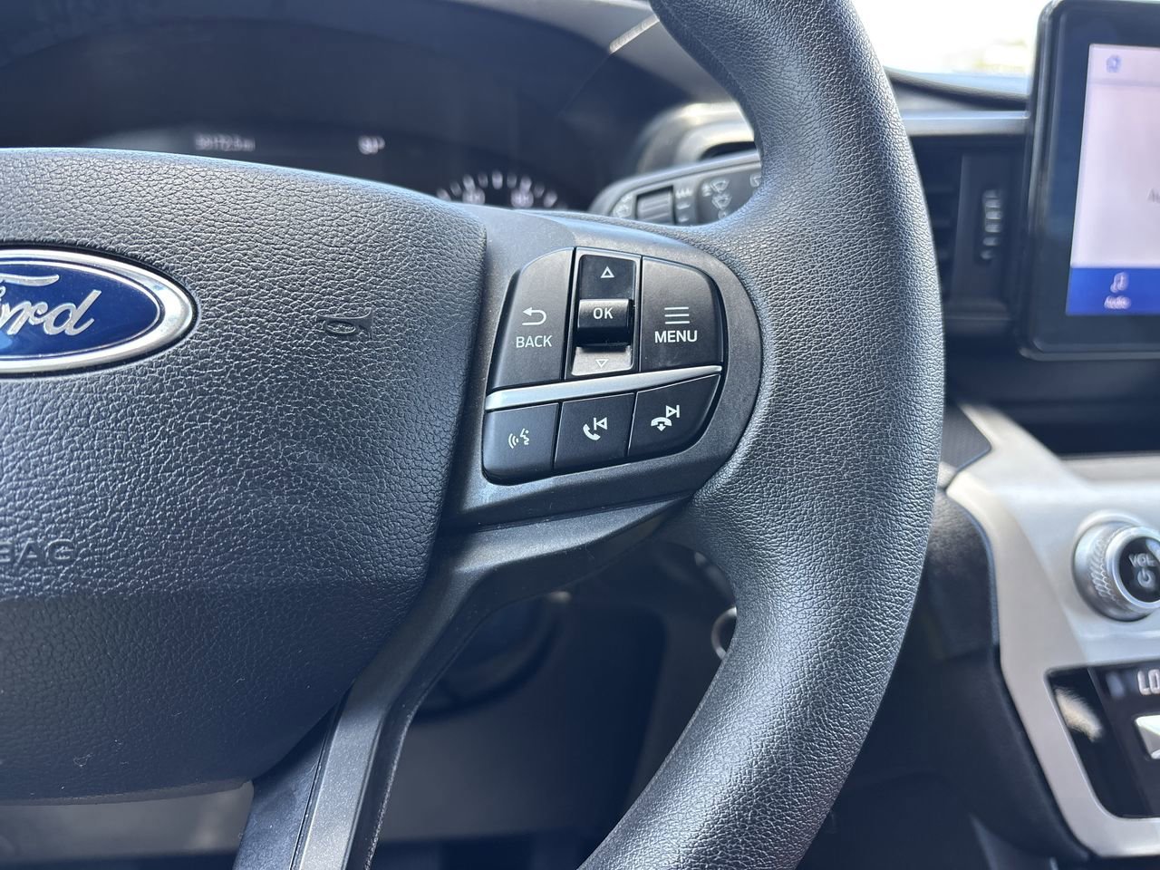 Certified 2021 Ford Explorer 2WD image 27