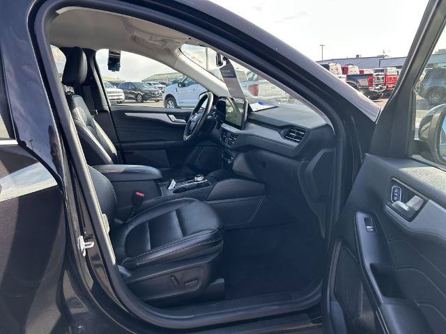 Certified 2024 Ford Escape Platinum AWD/4WD image 9