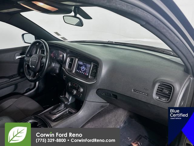 Used 2018 Dodge Charger SXT w/ Blacktop Package RWD image 30