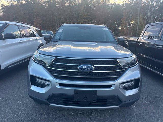 Certified 2023 Ford Explorer XLT w/ Equipment Group 202A AWD/4WD image 5