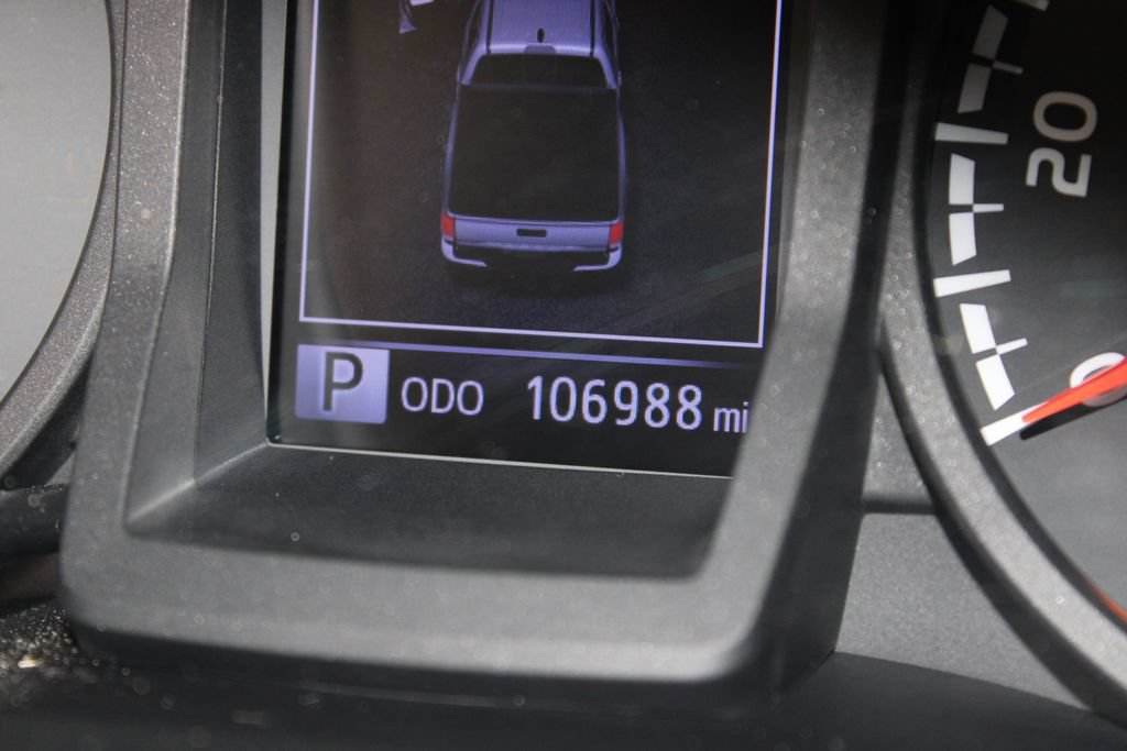 Used 2020 Toyota Tacoma SR w/ SR Convenience Package RWD image 33