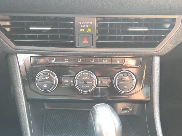 Used 2019 Volkswagen Jetta SEL FWD image 28