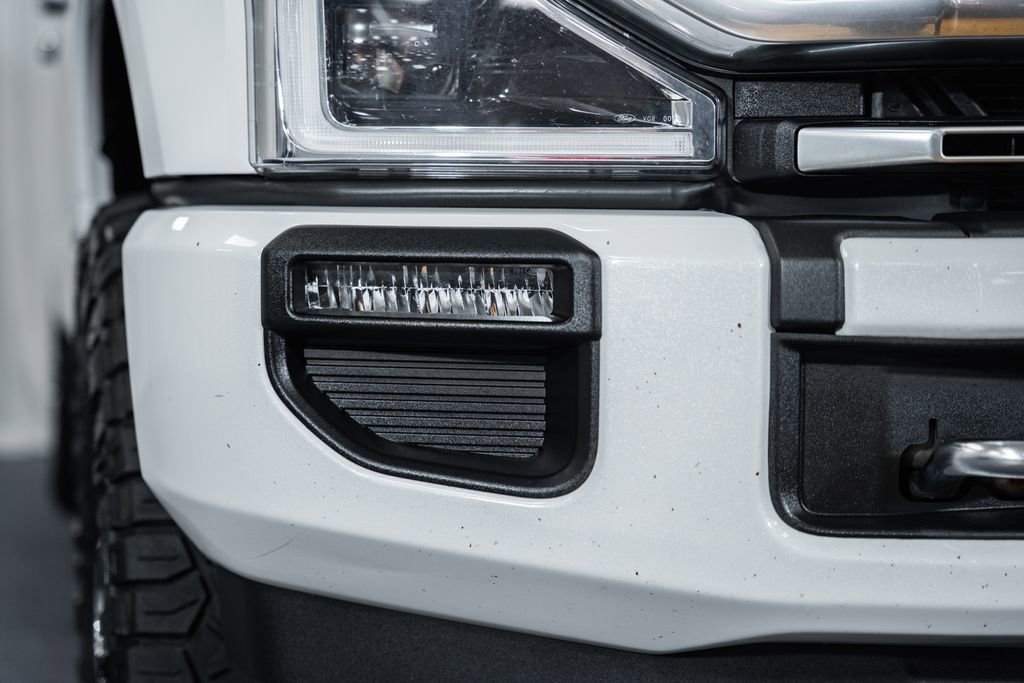 Certified 2020 Ford F350 Platinum w/ FX4 Off-Road Package image 9