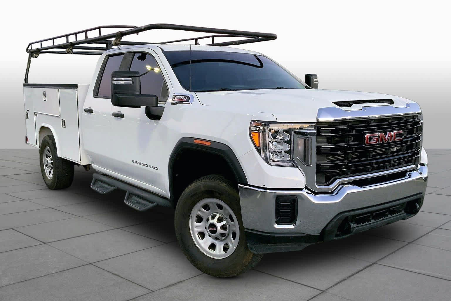 Used 2022 GMC Sierra 2500 Pro w/ Convenience Package AWD/4WD image 3