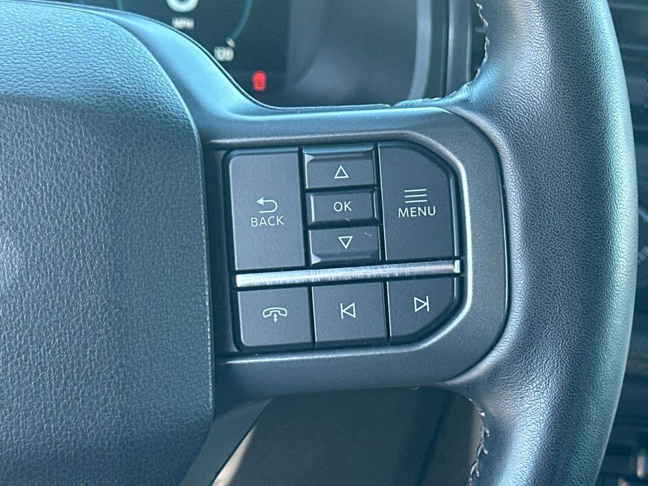 Certified 2022 Ford F150 Lightning Lariat w/ Equipment Group 511A High image 28