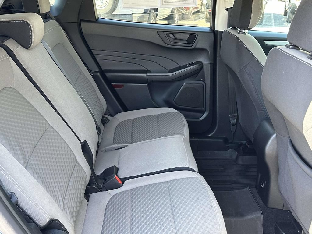 Certified 2022 Ford Escape SE w/ SE Sport Appearance Package AWD/4WD image 11