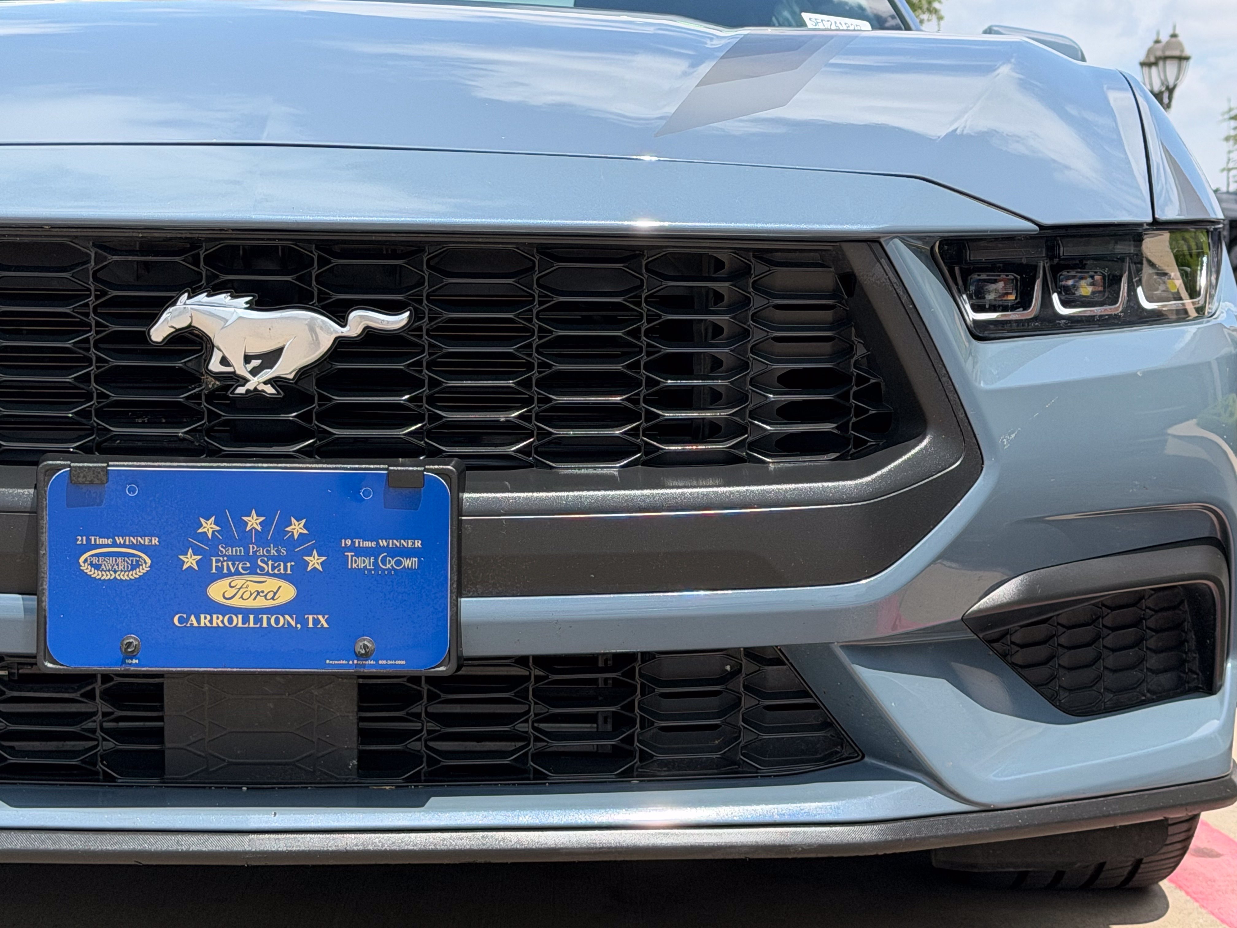 Certified 2024 Ford Mustang Coupe RWD image 9