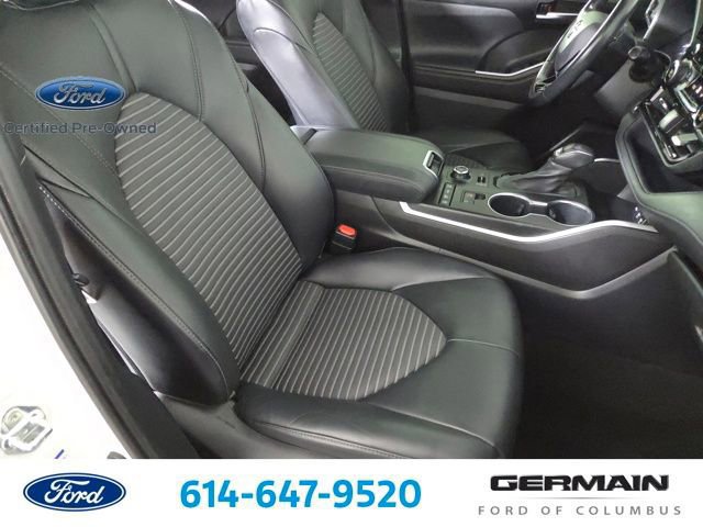 Used 2021 Toyota Highlander XSE image 31