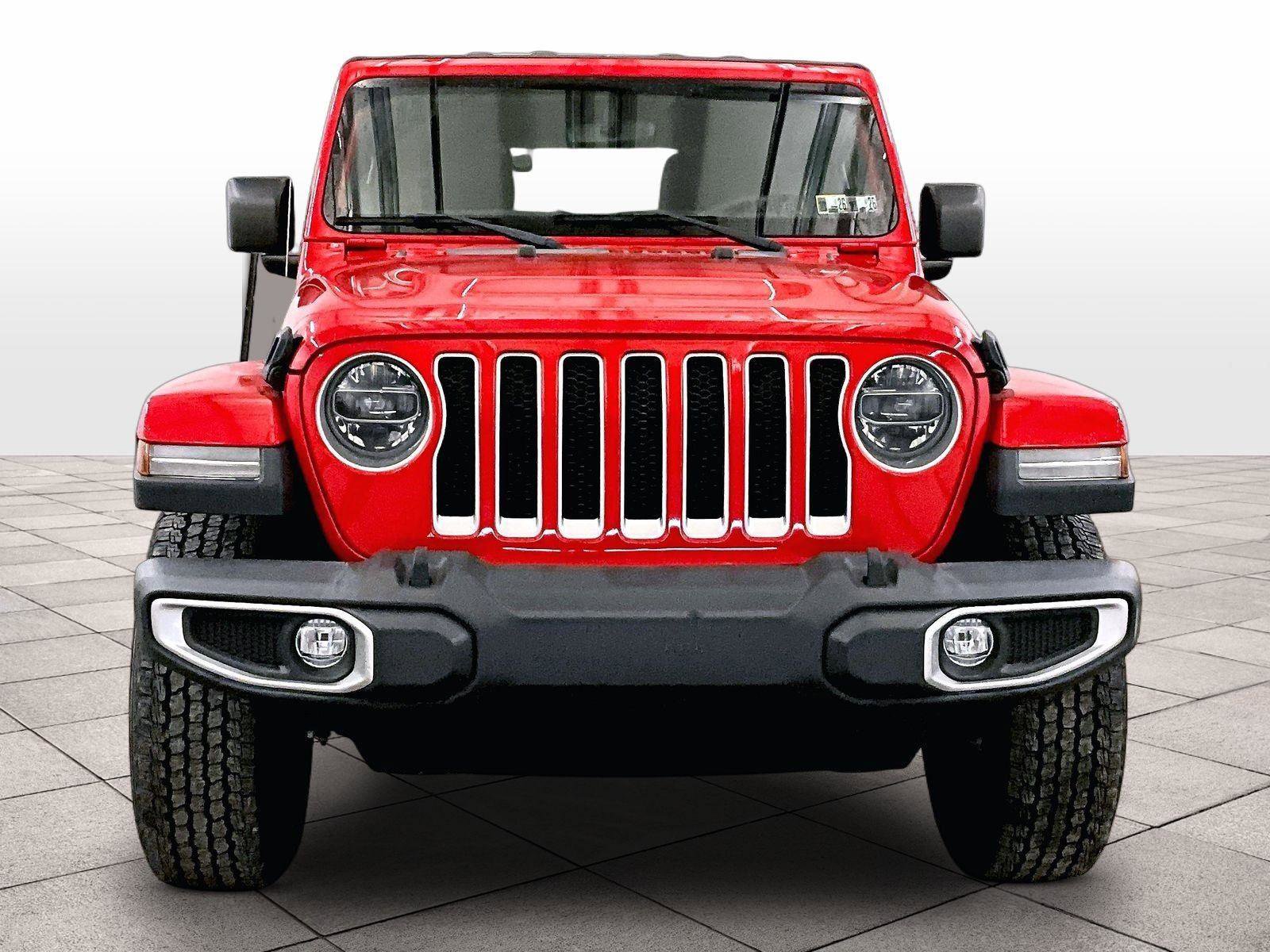Used 2022 Jeep Wrangler Unlimited Sahara w/ LED Lighting Group AWD/4WD image 3