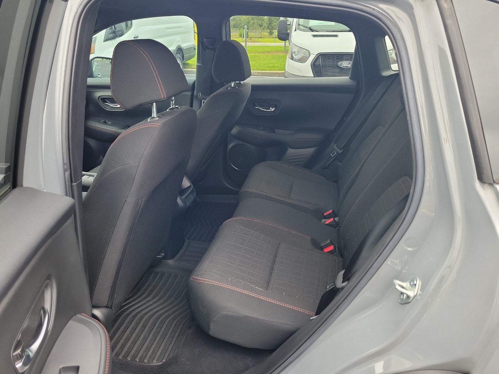 Used 2025 Honda HR-V Sport image 11