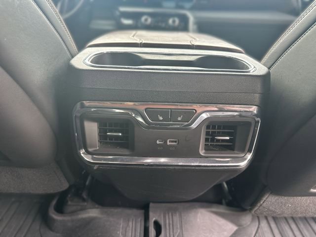 Used 2024 GMC Sierra 3500 Denali Ultimate AWD/4WD image 24