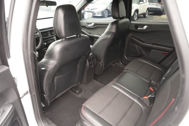 Certified 2023 Ford Escape ST-Line w/ Tech Pack #1 FWD image 11