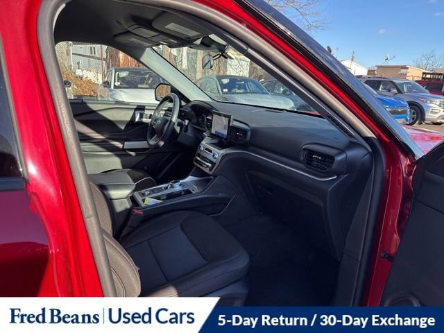 Certified 2022 Ford Explorer XLT w/ Class IV Trailer Tow Package image 12