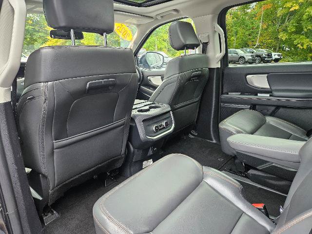 Certified 2025 Ford Expedition Active AWD/4WD image 11
