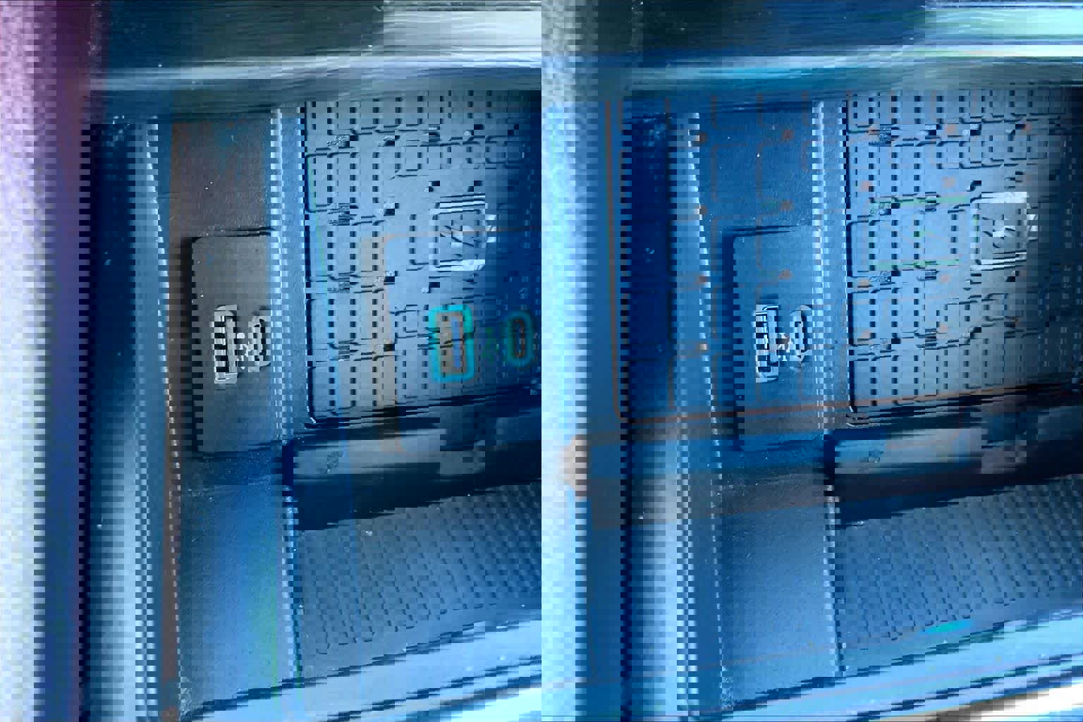 Certified 2024 Ford Expedition Limited image 32